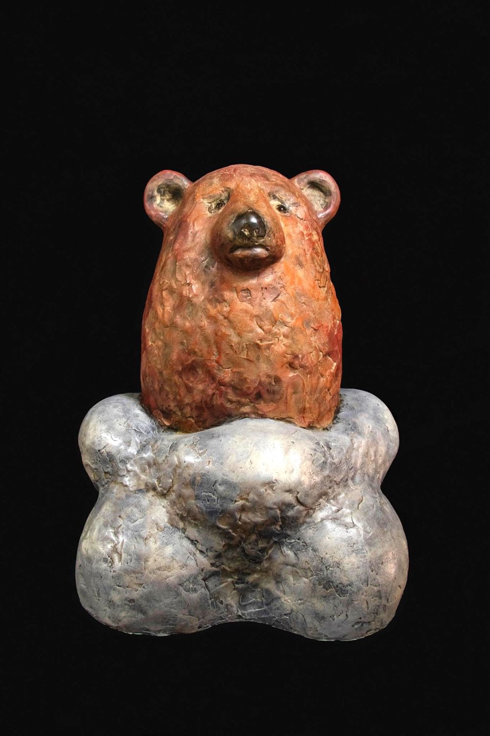 《圖說》《2025用手去看見世界》日本藝術家夏愛華作品《熊的寓言》。〈文化局提供〉