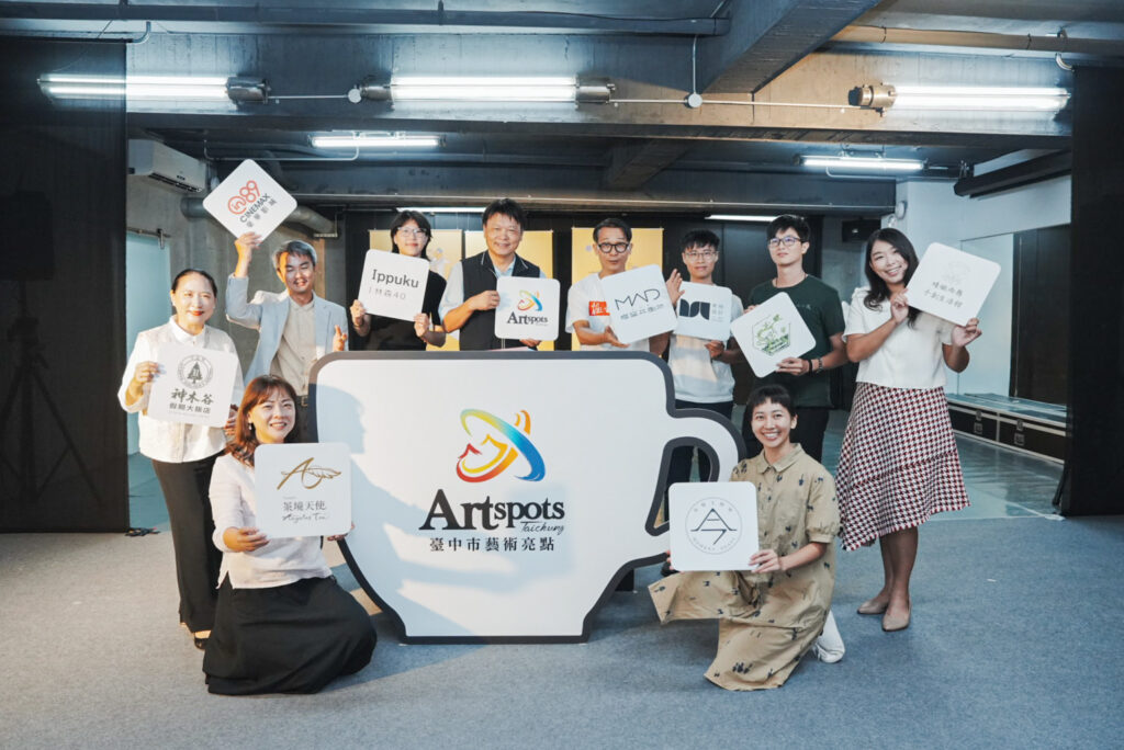 %E5%A4%A7%E5%AE%B6%E9%96%8B%E5%BF%83%E6%8B%BF%E8%B1%A1%E5%BE%B5%E8%97%9D%E6%96%87%E7%B9%BD%E7%B4%9B%E7%9A%84%E6%A3%89%E8%8A%B1%E7%B3%96%E5%90%88%E5%BD%B1