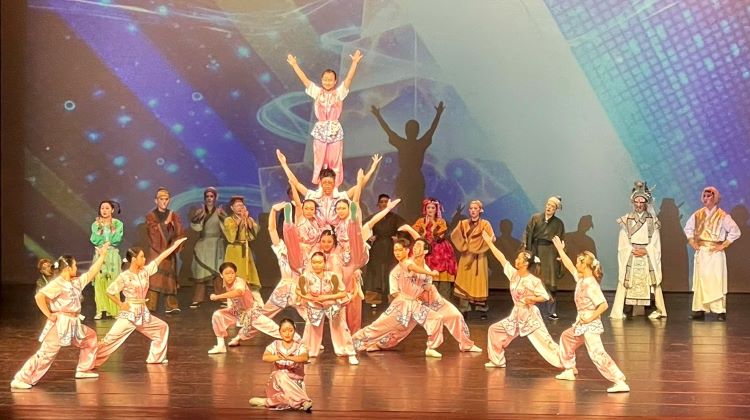 《圖說》國立臺灣戲曲學院《魯蛇天兵團》。〈教育局提供〉