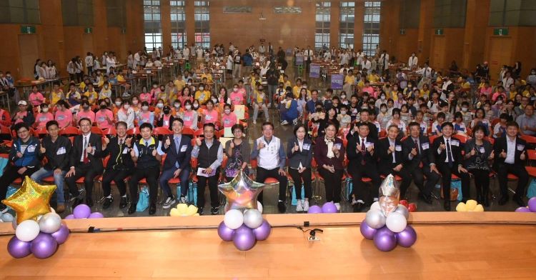 《圖說》2025全國國小學童潔牙觀摩活動合影。〈衛生局提供〉