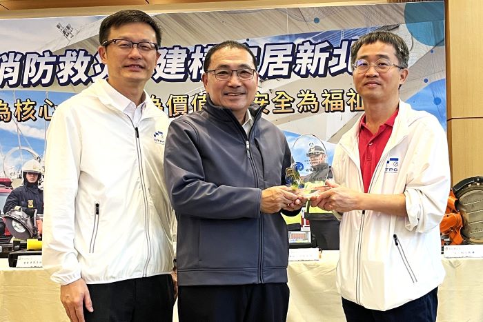 《圖說》新北市府獲教育部家庭教育績優獎，侯友宜肯定深耕二十年成果。〈教育局提供〉