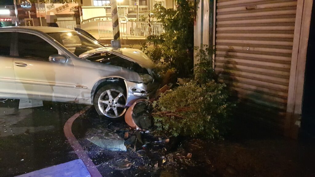 %E5%8C%97%E5%B1%AF%E5%8D%80%E6%B7%B1%E5%A4%9C%E9%A9%9A%E5%82%B3%E8%BB%8A%E7%A6%8D%E6%84%8F%E5%A4%96%E9%80%A0%E6%88%90%E4%BA%8C%E5%90%8D%E9%A7%95%E9%A7%9B%E7%9A%86%E5%8F%97%E5%82%B7%E6%8E%9B%E5%BD%A9