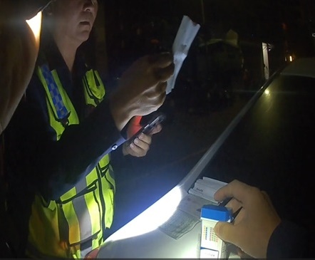 %E8%BB%8A%E8%BC%9B%E9%81%95%E5%81%9C%E8%A2%AB%E4%BF%9D%E5%A4%A7%E5%93%A1%E8%AD%A6%E6%94%94%E4%B8%8B %E7%B6%93%E5%94%BE%E6%B6%B2%E5%BF%AB%E7%AF%A9%E8%B5%AB%E7%84%B6%E6%98%AF%E8%B5%B7%E6%AF%92%E9%A7%95