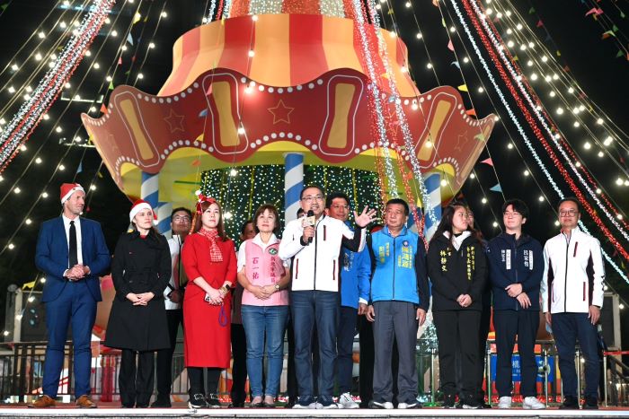 新北耶誕城主燈新秀啟動    德國耶誕市集同步開市