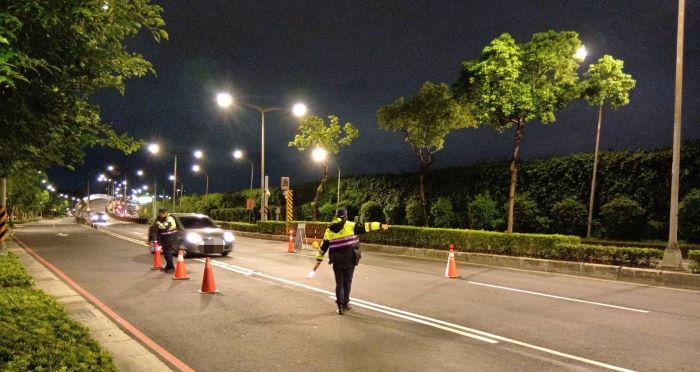 《圖說》中和警強調，將持續執行取締噪音，採不定時、不定點方式規劃勤務，強化取締量能。〈中和分局提供〉