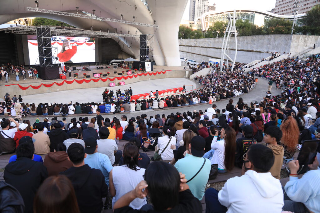 %E4%B8%89%E5%8D%83%E5%90%8D%E8%8F%B2%E5%9C%8B%E5%83%91%E6%B0%91%E5%90%8C%E6%AD%A1