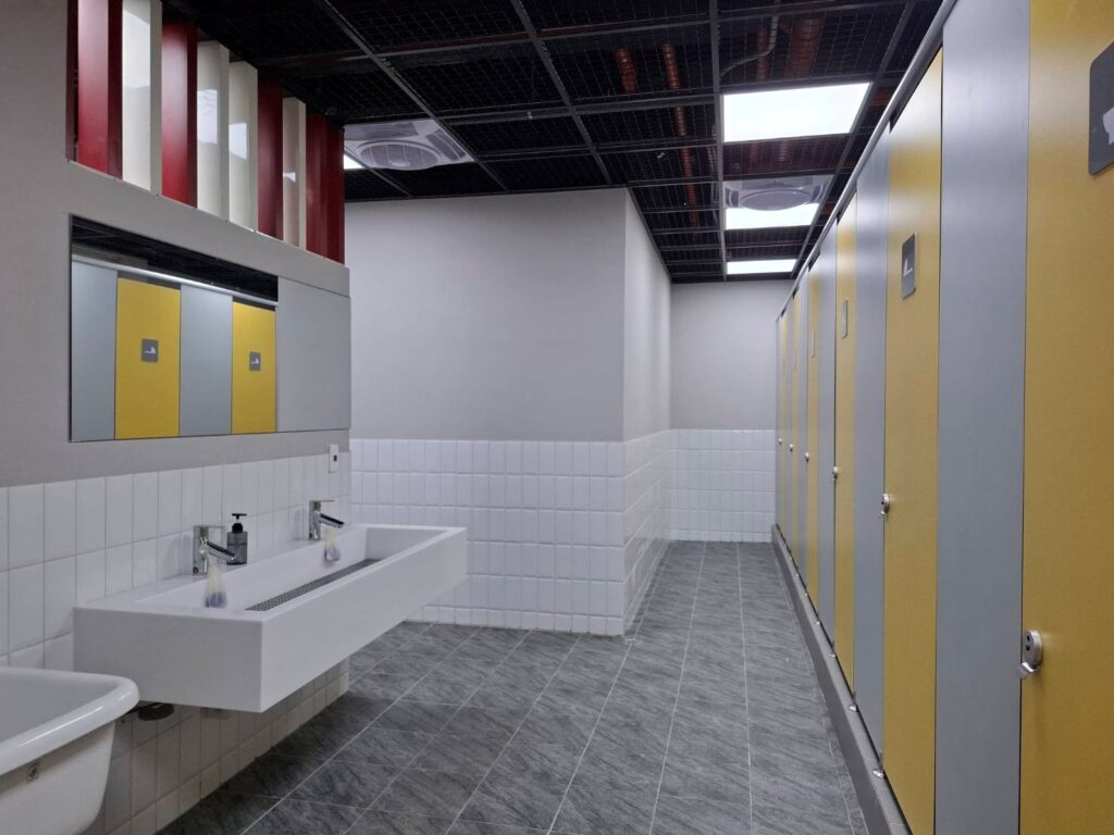 中市投入近7億元    補助182校改善老舊廁所