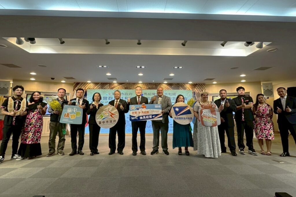 %E9%9F%BF%E6%87%89%E5%8F%B0%E4%B8%AD%E8%B3%BC%E7%89%A9%E7%AF%80%E7%86%B1%E6%BD%AE %E5%8A%A0%E7%A2%BC%E6%8A%BD%E9%A6%AC%E7%B4%B9%E7%88%BE%E6%A9%9F%E7%A5%A8 0