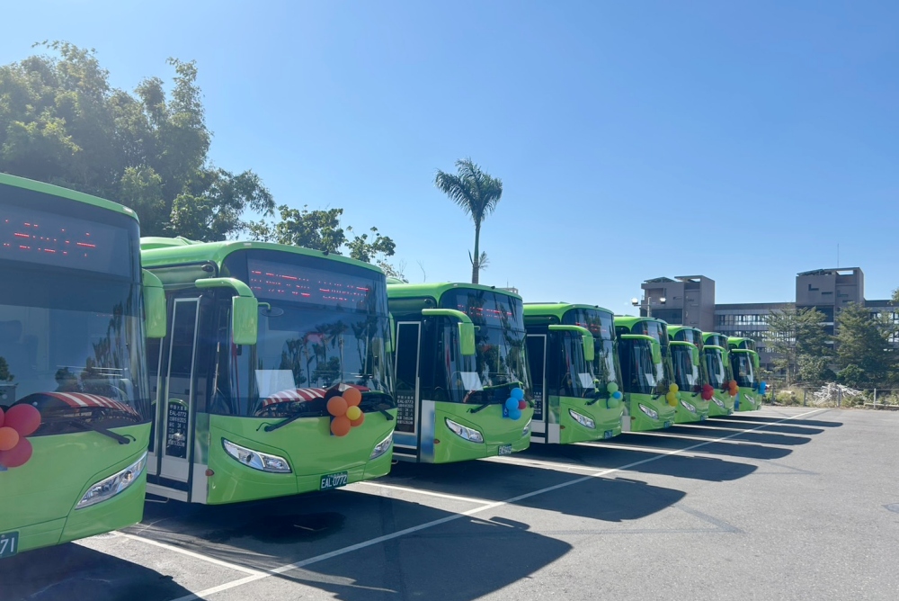 02%E5%98%89%E7%BE%A9%E7%B8%A3%E9%A6%96%E6%8E%A1%E8%B3%BC%E8%8F%AF%E5%BE%B7%E5%8B%95%E8%83%BD%E6%96%B0%E9%9B%BB%E5%B7%B4%E4%B8%8A%E8%B7%AF