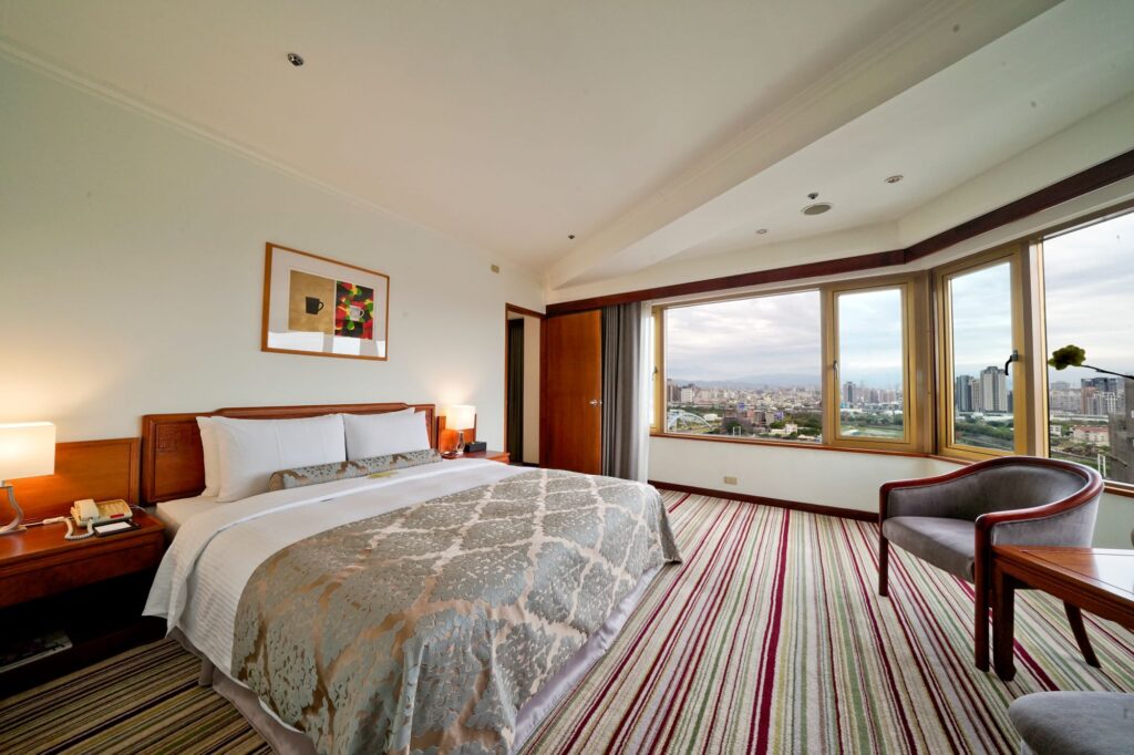 %E3%80%8C30 %E4%B8%80%E8%B5%B7%EF%BC%8C%E5%A5%BD%E9%81%8B%E6%9C%89%E4%BD%A0%E3%80%8D1995%E5%87%BA%E7%94%9F%E8%80%85%E9%99%90%E5%AE%9A%E6%B4%BB%E5%8B%95%E5%B9%B3%E6%97%A5%E5%85%A5%E4%BD%8F%E6%88%96%E6%96%BC%E9%A4%A8%E5%85%A7%E9%A4%90%E5%BB%B3%E7%94%A8%E9%A4%90%EF%BC%8C%E6%9C%89%E6%A9%9F%E6%9C%83%E6%8A%BD%E4%B8%AD%E3%80%8C%E8%B1%AA%E8%8F%AF