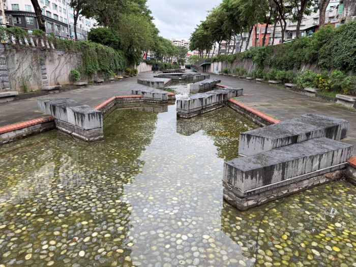 《圖說》中港大排年終大掃除完工。〈水利局提供〉