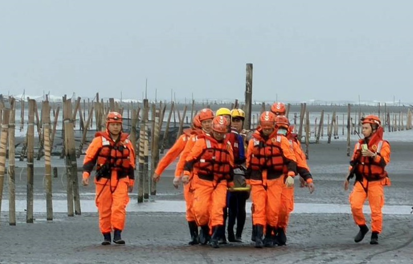 %E9%AD%8F%E5%A7%93%E8%AD%A6%E5%8B%99%E5%93%A1%E6%B5%B7%E9%87%A3%E8%90%BD%E6%B0%B4%E5%8D%81%E5%85%AB%E6%97%A5%E6%B8%85%E6%99%A8%E5%B0%8B%E7%8D%B2%E9%81%BA%E9%AB%94