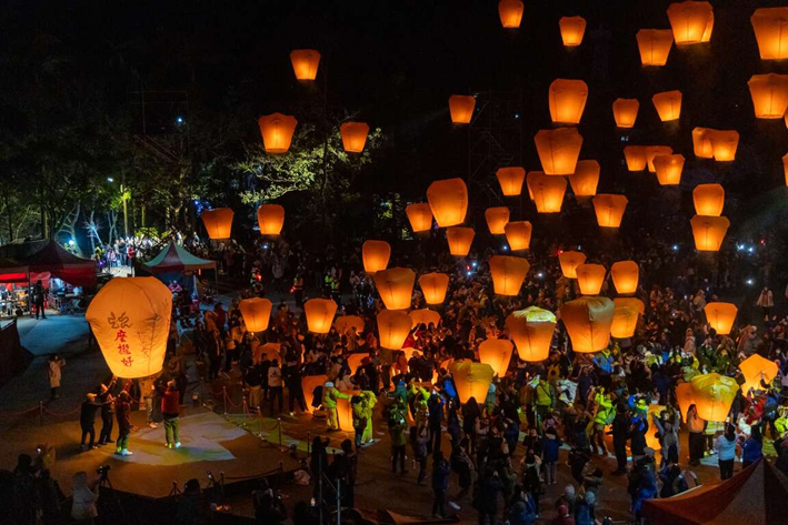 《圖說》「新北感溫祭」冬季系列活動「2026平溪天燈節」，屢次被各大旅遊網站評選為一生必去的慶典。〈觀旅局提供〉