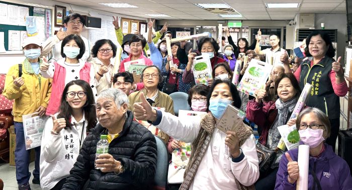 《圖說》講座以淺顯易懂的方式分享防詐與識讀知識，帶領居民認識生活中常見的詐騙手法及房屋詐騙，並透過實際案例說明詐騙如何以不同形式出現在日常之中。〈主辦單位提供〉