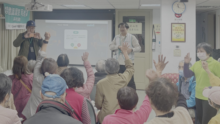 《圖說》講座互動熱烈，也讓民眾更了解媒體識讀的重要性。〈主辦單位提供〉