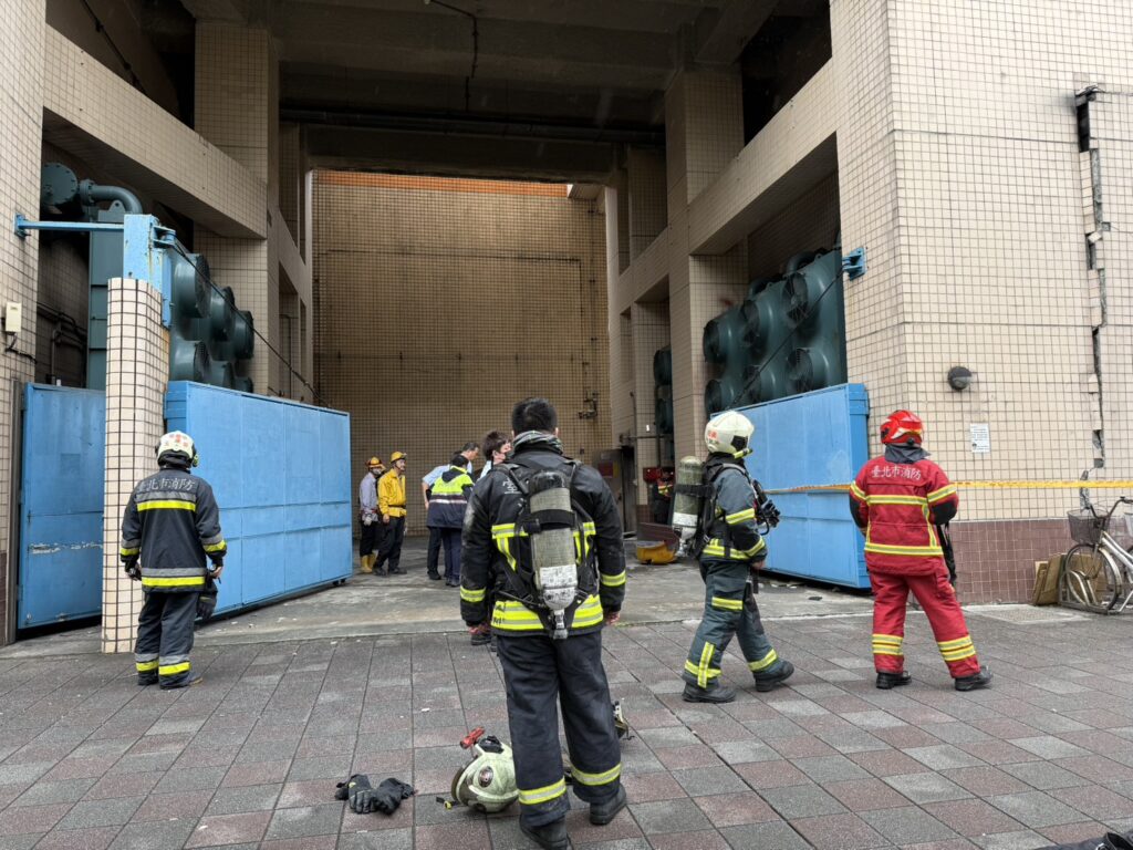 新復捷變電站火警  大安警實施交通管制