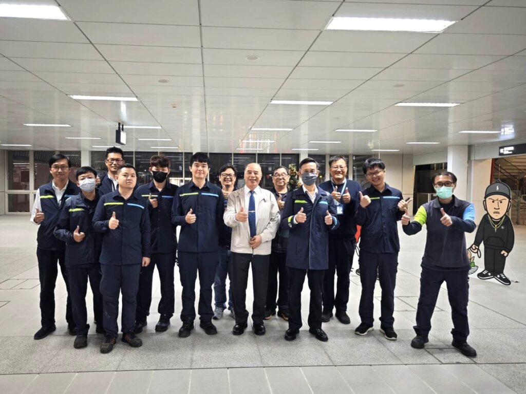 %E4%B8%AD%E6%8D%B7%E8%91%A3%E4%BA%8B%E9%95%B7%E9%A1%8F%E9%82%A6%E5%82%91 %E7%B8%BD%E7%B6%93%E7%90%86%E6%9C%B1%E4%BE%86%E9%A0%86%E8%A6%96%E5%AF%9F%E7%96%8F%E9%81%8B%E6%83%85%E6%B3%81