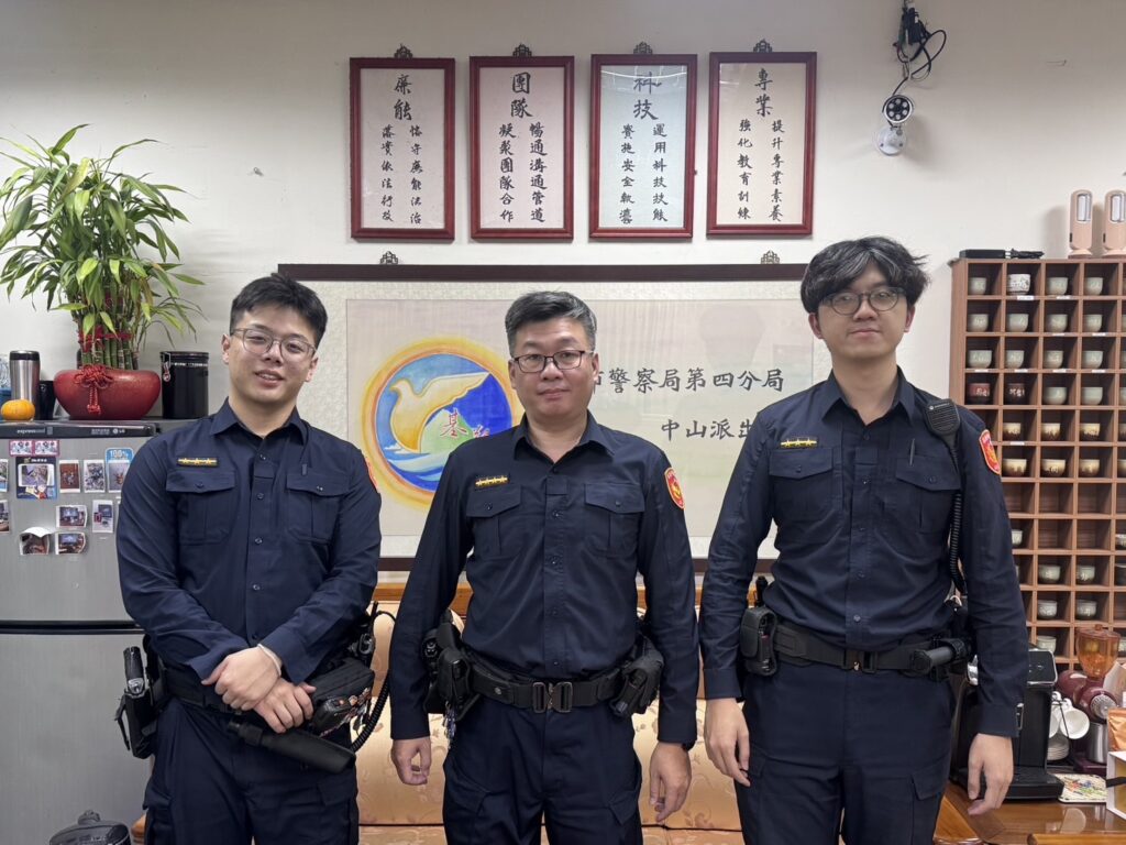 陽台燒金紙未熄引祝融  警消到場迅速排除