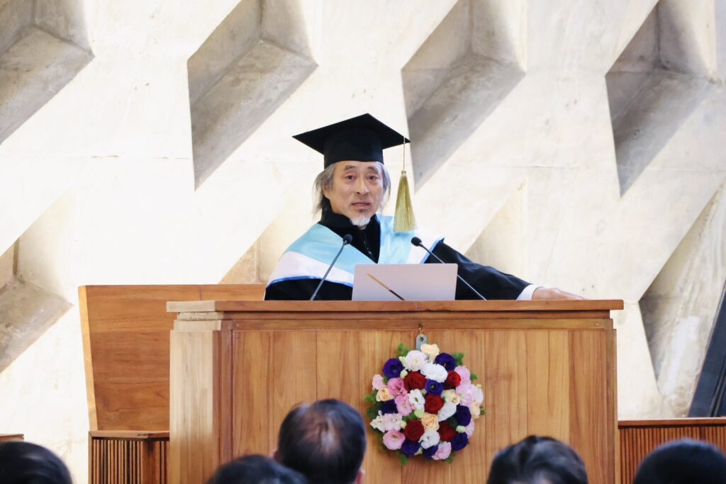 %E5%9C%96%E8%AA%AA%E4%BA%94%EF%BC%8C%E5%A7%9A%E4%BB%81%E5%96%9C%E8%AB%87%E5%88%B0%E6%9D%B1%E6%B5%B7%E5%A4%A7%E5%AD%B8%E4%B8%89%E9%A0%85%E5%BD%A2%E5%A1%91%E8%87%AA%E5%B7%B1%E7%9A%84%E7%8F%8D%E8%B2%B4%E8%A6%81%E7%B4%A0%E2%80%94%E5%84%AA%E7%BE%8E%E7%9A%84%E6%A0%A1%E5%9C%92%E7%92%B0%E5%A2%83%E3%80%81%E7%8D%A8%E7%89%B9%E7%9A%84%E7%B2%BE%E8%8B%B1%E5%B8%AB