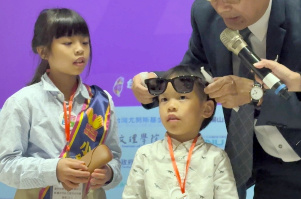 03%E5%B0%8F%E7%B6%B2%E7%B4%85%E5%A4%A7%E5%A4%A2%E6%83%B3%E6%8A%BD%E7%8D%8E%E8%B4%88%E5%93%81%E7%AB%9F%E7%84%B6%E6%9C%89AI%E6%99%BA%E6%85%A7%E7%9C%BC%E9%8F%A1