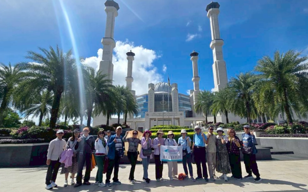 03%E6%98%A5%E7%A7%8B%E6%97%85%E9%81%8B%E6%B7%B1%E8%80%95%E5%8D%8A%E4%B8%96%E7%B4%80%E8%BD%89%E5%90%91%E5%B0%88%E6%B3%A8%E6%B1%B6%E8%90%8A%E6%B7%B1%E5%BA%A6%E6%97%85%E9%81%8A