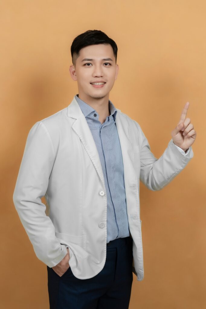 %E5%B7%A7%E7%9B%8A%E7%89%99%E9%86%AB%E6%9E%97%E5%8F%A3%E5%9C%A8%E5%9C%B0 %E5%B7%A7%E7%9B%8A%E7%89%99%E9%86%AB%E8%A8%BA%E6%89%80%E6%9D%8E%E7%A7%89%E7%9B%9B%E9%99%A2%E9%95%B7 0 682x1024 1