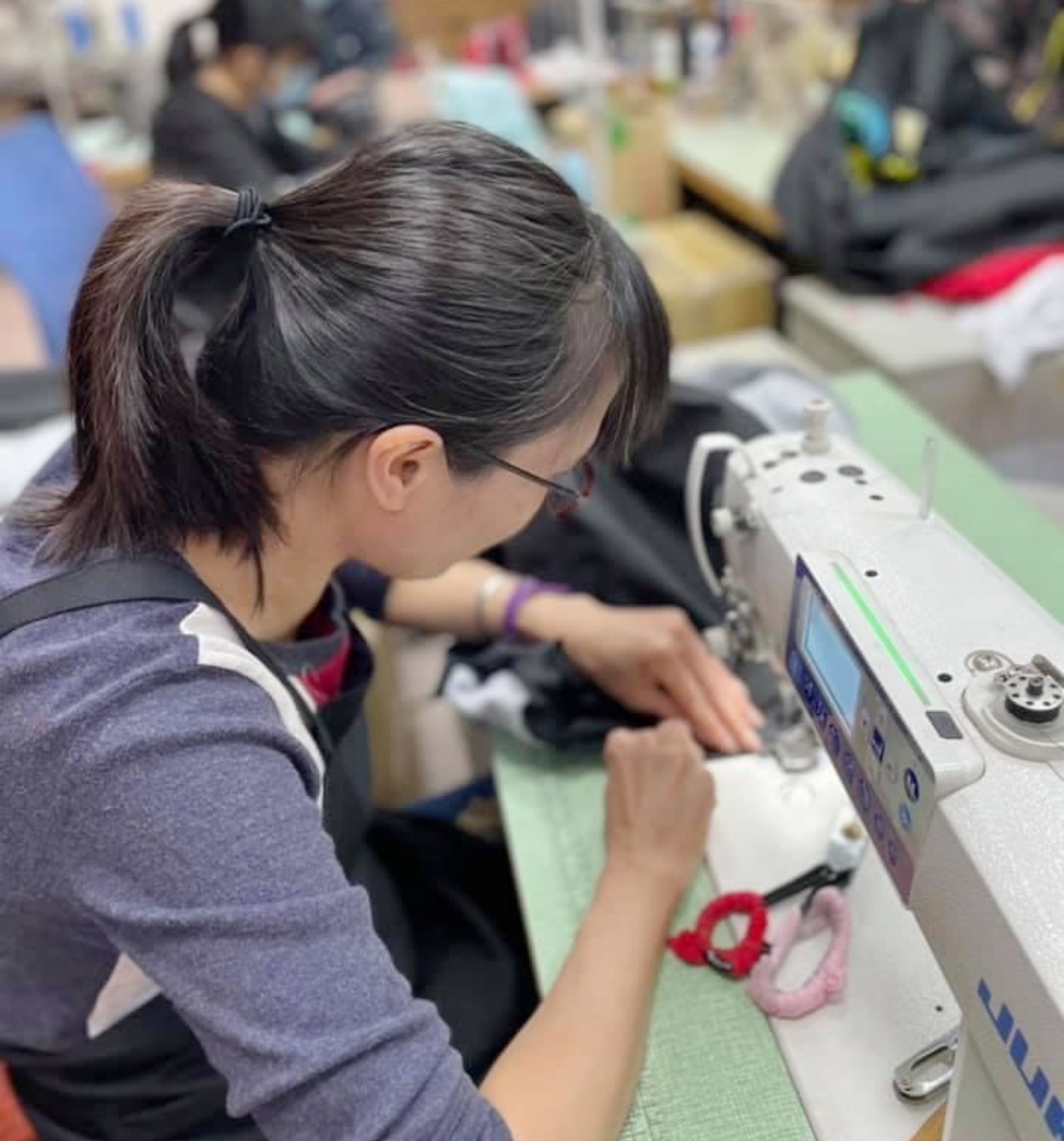 02%E6%99%B6%E8%BC%9D%E5%9C%98%E9%AB%94%E5%88%B6%E6%9C%8D%E7%94%A8AI%E8%88%87%E5%9C%A8%E5%9C%B0%E7%94%A2%E7%B7%9A