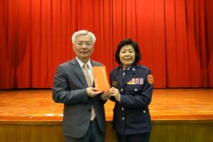 %E4%B8%89 14 300x200 1