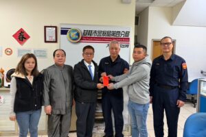 新春佳節慰勉辛勞  大武崙警友站春節表心意