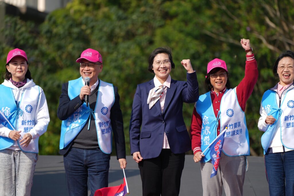 羅智強、王鴻薇同框力挺徐欣瑩　新竹需要「懂科技、有戰力」的縣長！