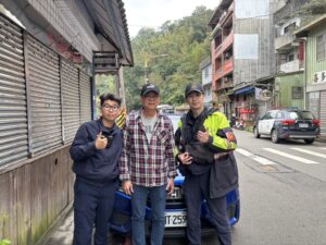 陌生山城驚魂  高雄遊客受困  平溪警伸援  民稱  像溺水抓到浮木