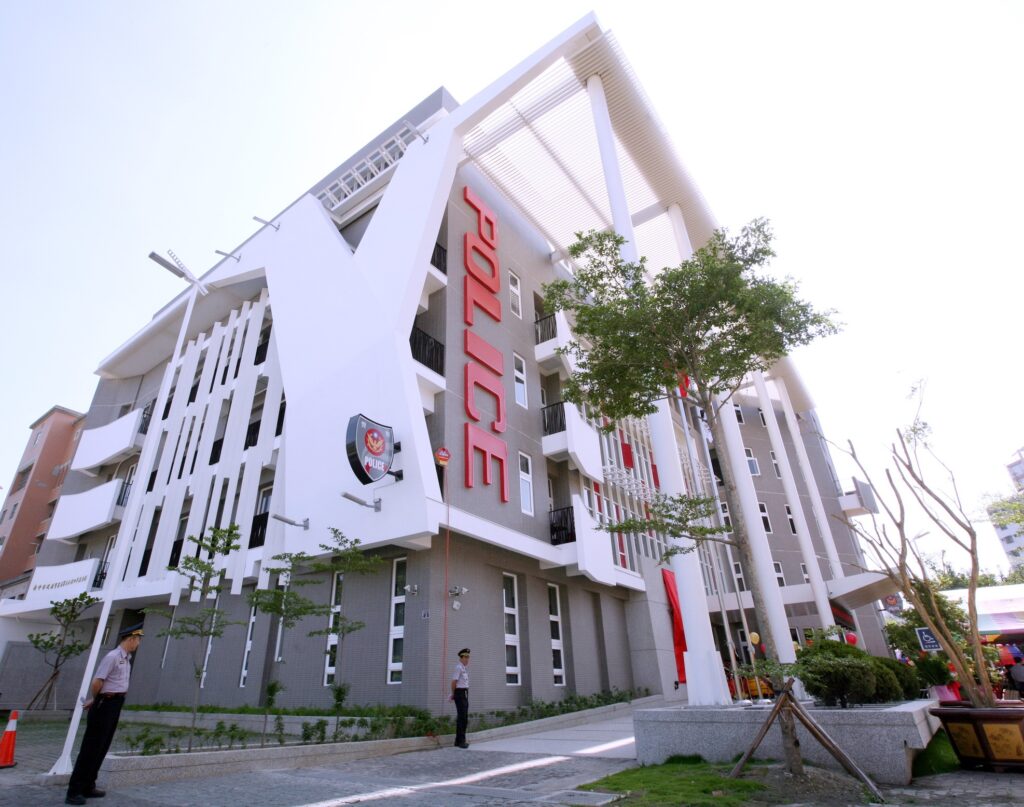 %E7%94%B7%E5%AD%90%E9%99%B3%E5%B1%8D%E8%BB%8A%E5%85%A7%E8%BB%8A%E9%96%80%E6%9C%AA%E9%97%9C%E8%AD%A6%E4%BA%94%E5%88%86%E5%B1%80%E5%88%BB%E5%85%A8%E5%8A%9B%E8%AA%BF%E6%9F%A5%E4%B8%AD