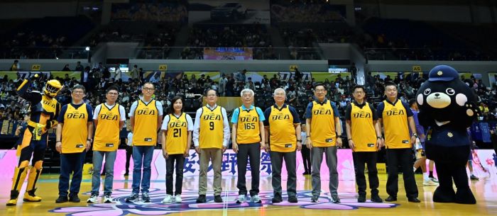 中信特攻主場攜警打詐  張榮興：穩賺不賠全是陷阱