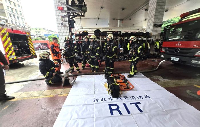 強化火場自救與互救能力   新北消RIT進階複訓