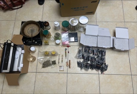 飛象過河前往桃園緝毒          警三幹員查獲大批毒品