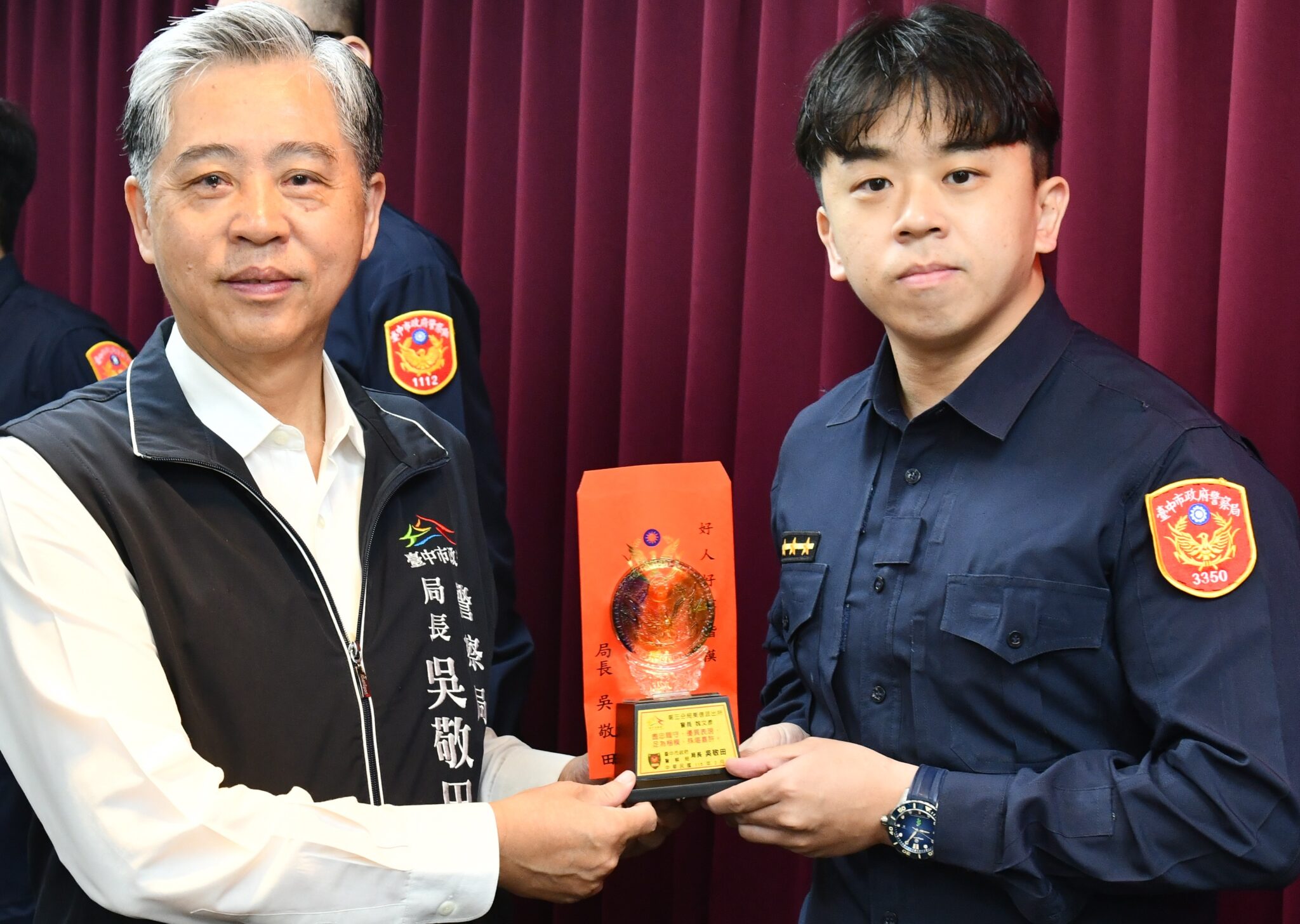 關懷弱勢提振助人形象            吳敬田公開表揚魏文彥