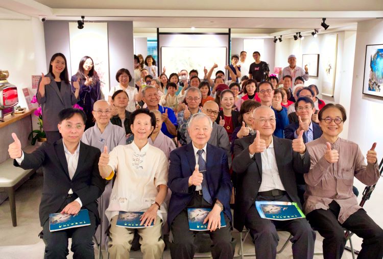 以藝載道照萬象　明月法師畫展揭生命澄明之境