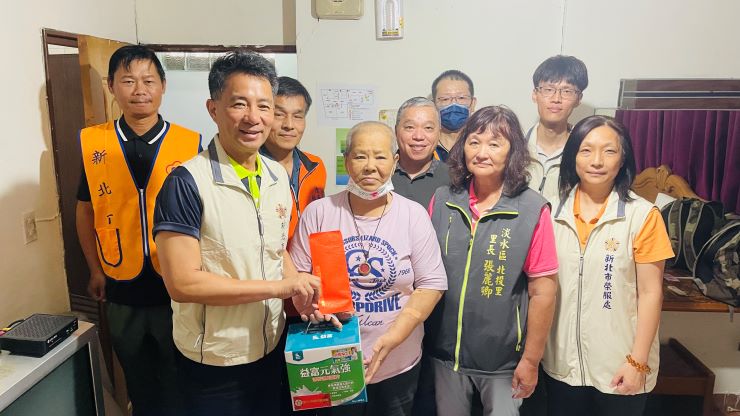 淡水火警榮眷陷困境  新北榮服處即時關懷送暖〈安心御老〉守護