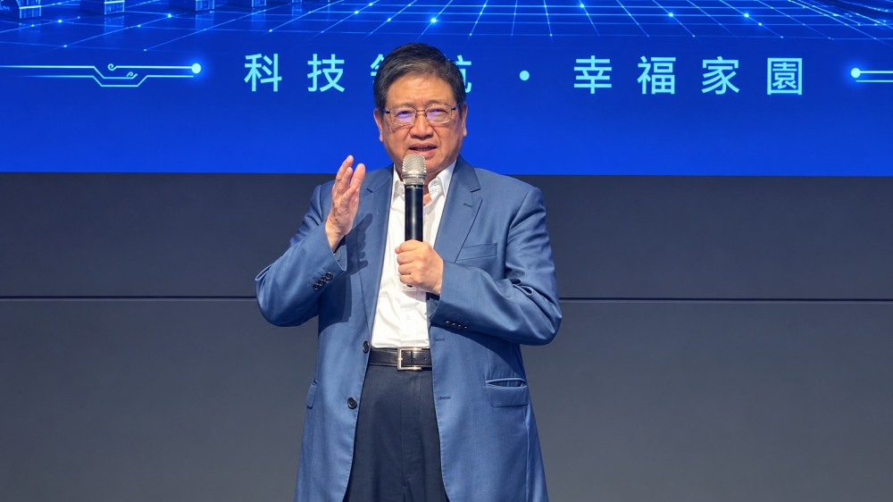 新竹縣AI元年推智慧守護之眼&智慧沙盒創新計畫  楊文科：讓AI開始改變我們的生活